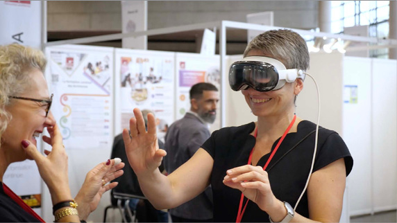 Two women are wearing virtual reality headsets and playing a video game together.

Contenu généré par l’IA